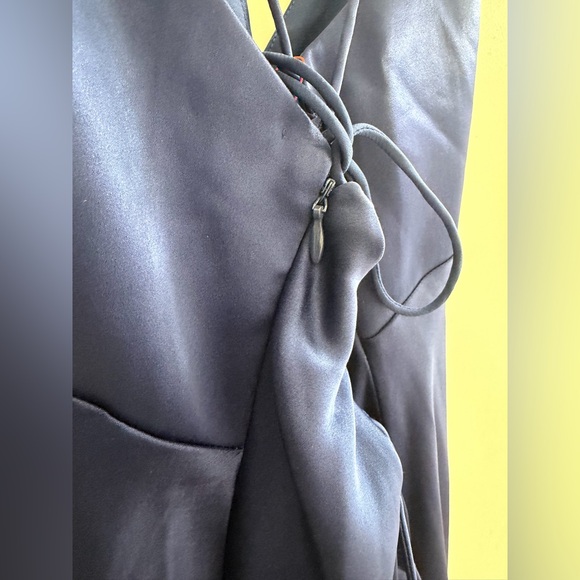 ALICE + OLIVIA MONTANA SLIP DRESS - Picture 16 of 16